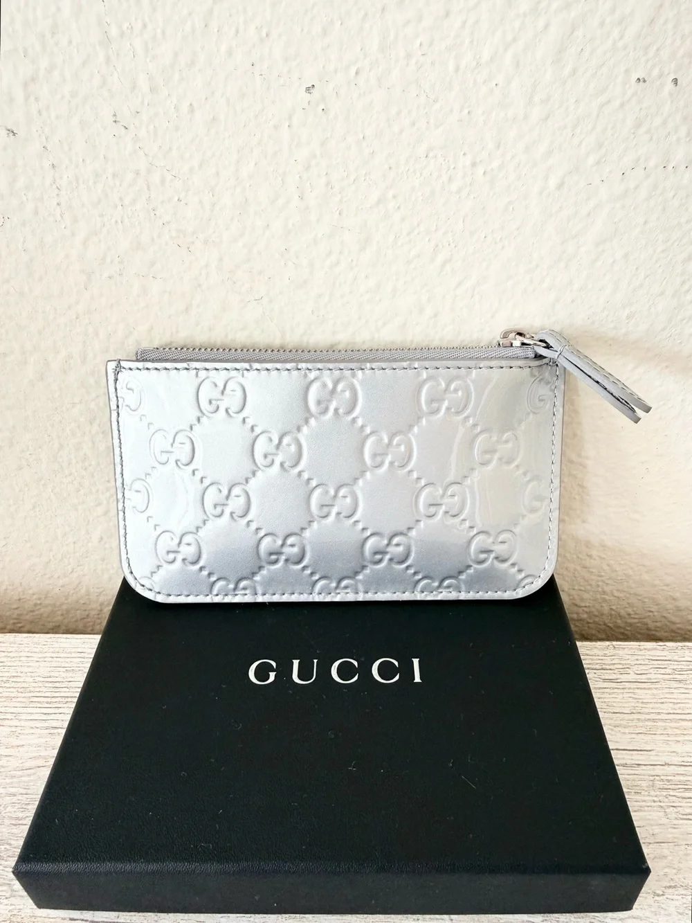 New Gucci GG leather mini wallet cardholder with zip, silver